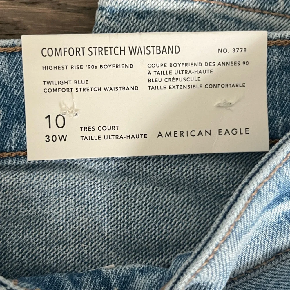 American Eagle High Rise Jean - Picture 6 of 9